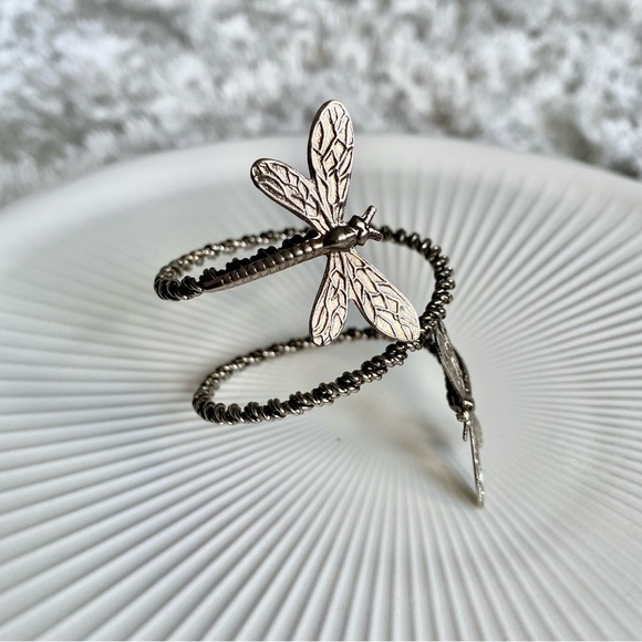 Dragonfly Set of 7 Brushed Silver Napkin Ring Holders - Picture 1 of 4